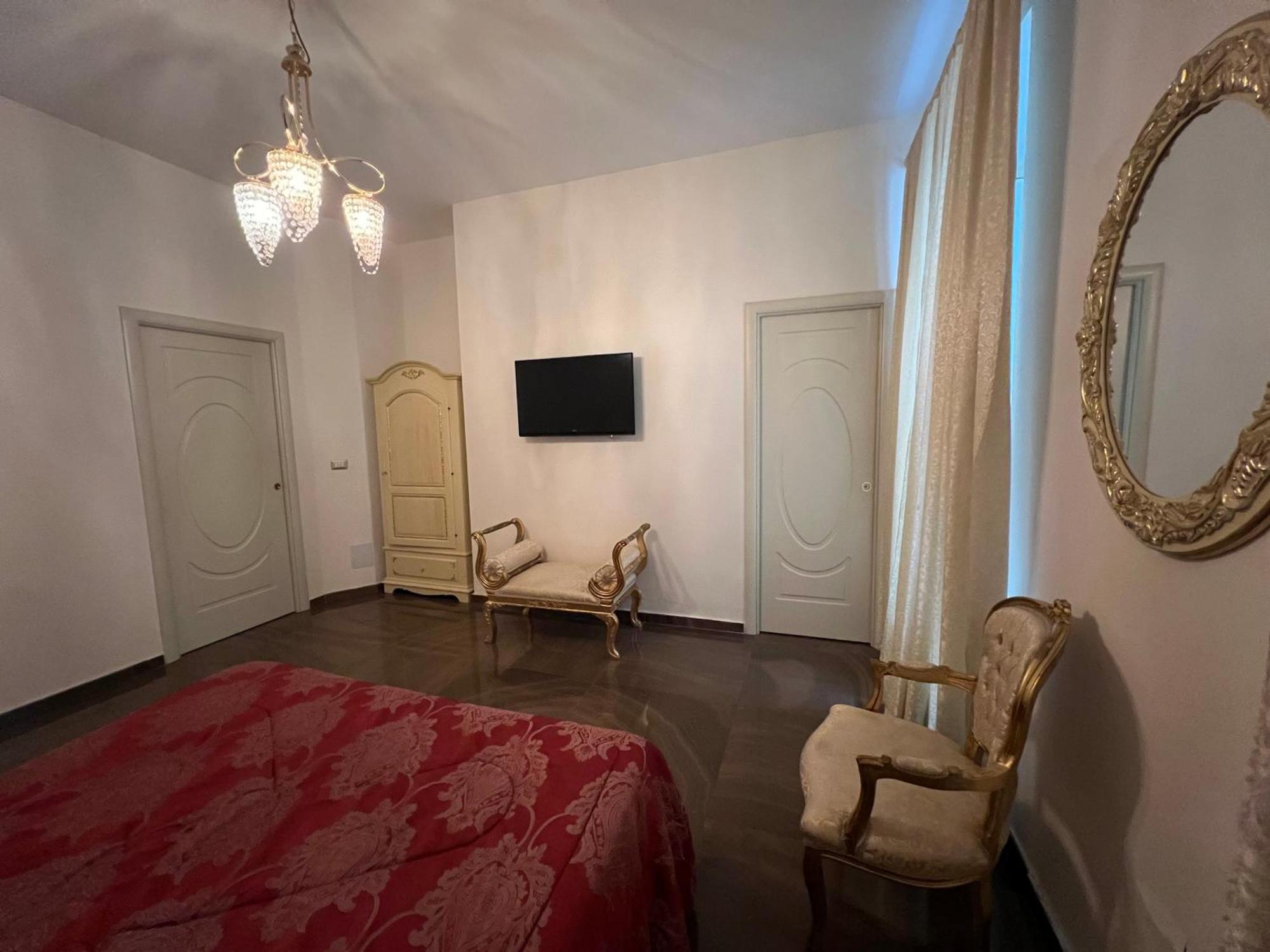 Beb Mariafrancesca Bed & Breakfast เนเปิลส์ ภายนอก รูปภาพ